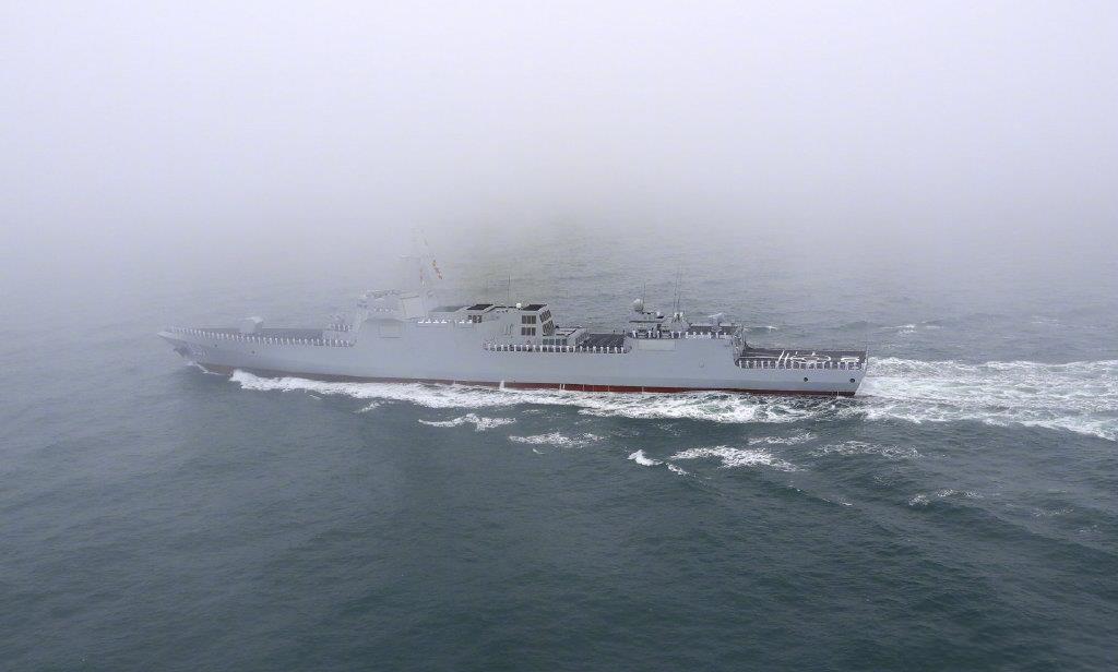 8艘万吨大驱一次看过瘾,究竟是怎么一回事?