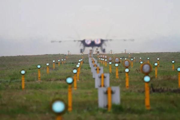 《长空之王》试飞员热血风采有多燃,究竟是怎么一回事?