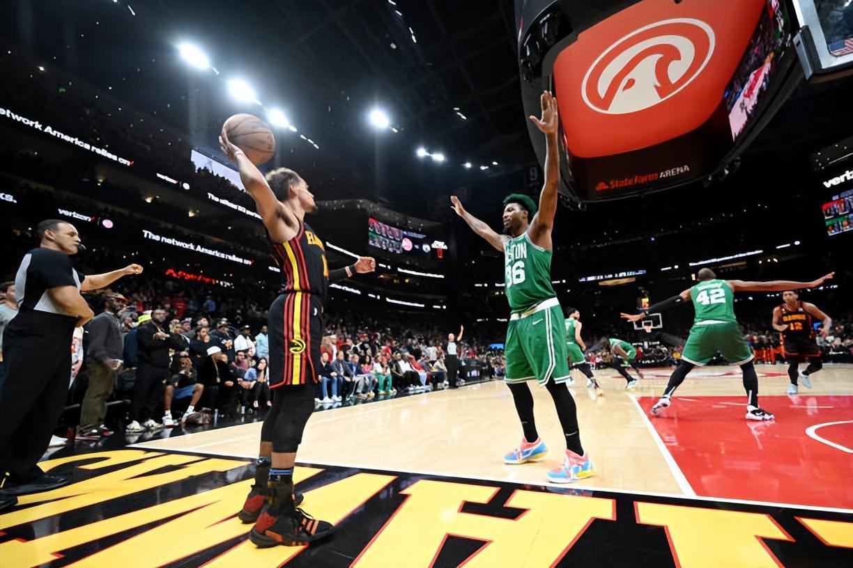 老鹰关键时刻连续三次发球失败,究竟是怎么一回事?