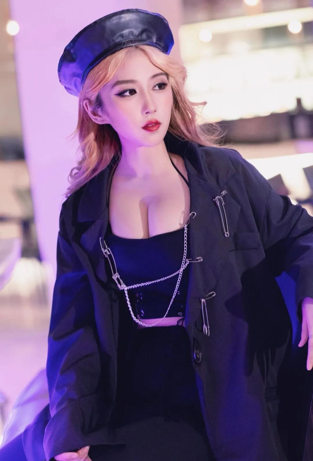 李明德删除报警微博,究竟是怎么一回事?