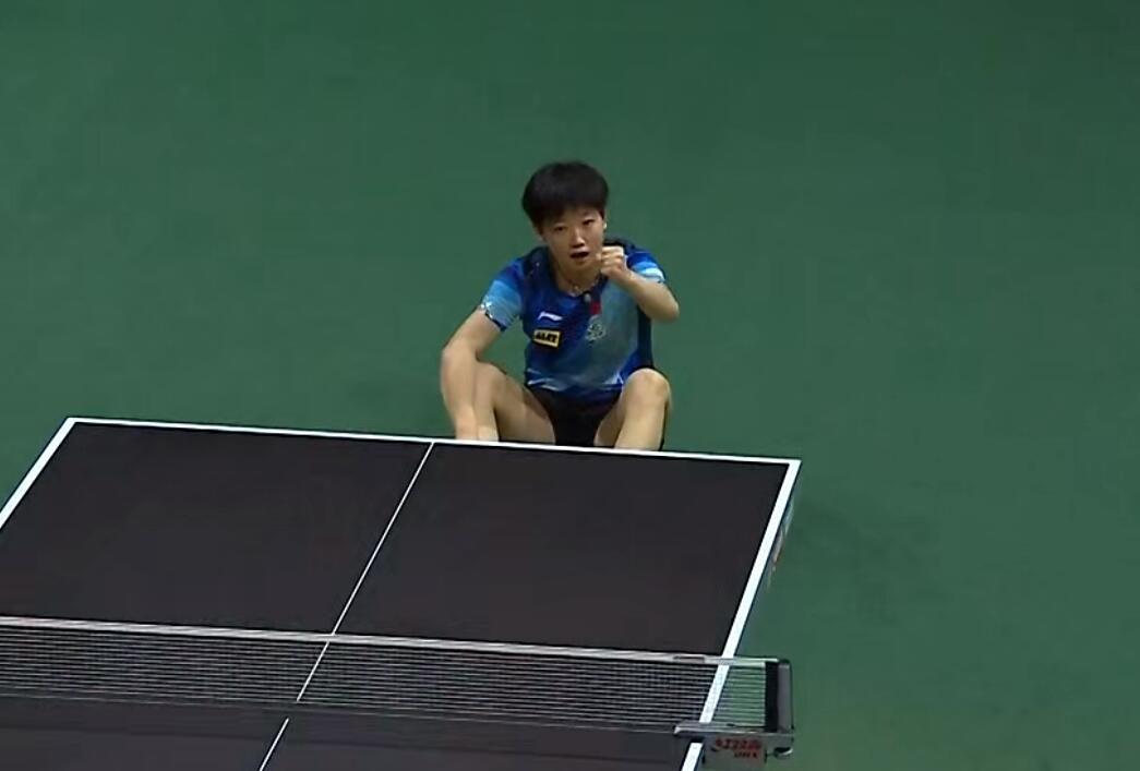 孙颖莎躺地上庆祝,究竟是怎么一回事?