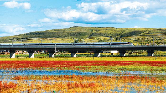 103组复兴号动车组，3万辆铁路货车！国铁开启百亿级别大采购