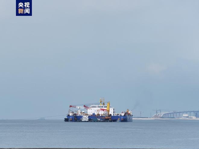 世界之最！历时5年，长约6.8公里，深中通道海底隧道成功合龙：总用钢量近32万吨，是“鸟巢”3倍