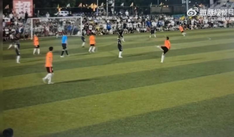 高一学生在“村超”中踢出“世界波”进球引热议 当事人：那一刻感觉被偶像C罗“附体”了