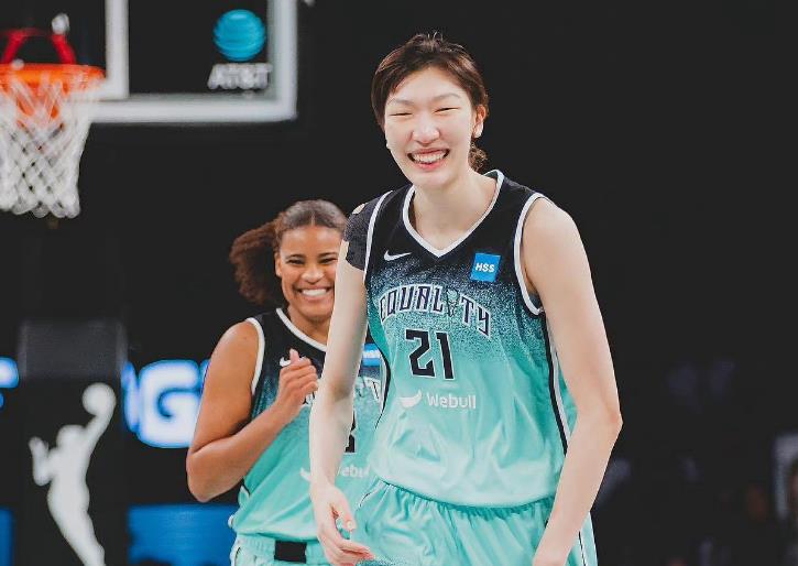 韩旭暂时离开WNBA：中国女篮头牌奔赴国家队报到 备战亚洲杯