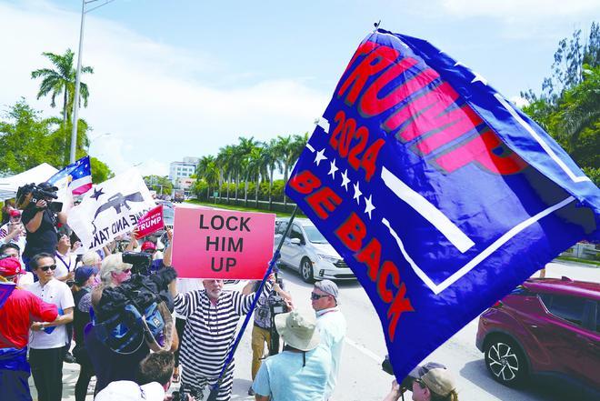 特朗普出庭向支持者誓言:若再入主白宫,将调查拜登及其整个犯罪家族