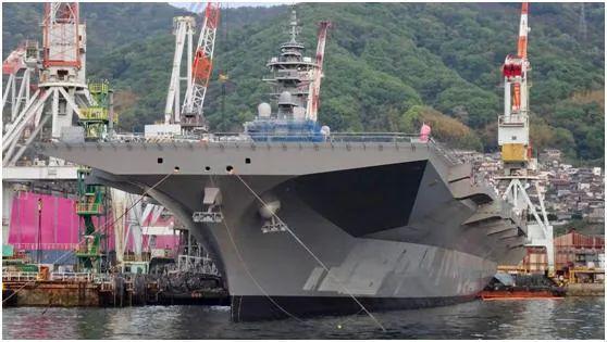 枢密院十号：福建舰甲板有裂痕？连美媒都不信