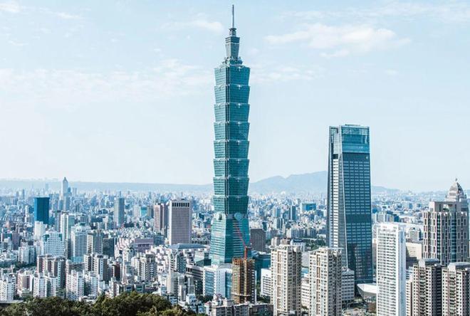 基辛格称中美关系站在“悬崖之上” 外交部回应