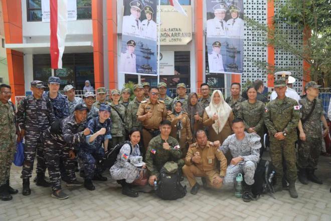 中美俄一起参加的演习,挺顺利的嘛!