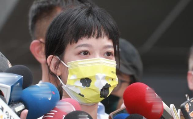 阿雅同大小S一起被黄子佼曝吸毒后，本人发声：从未使用违禁药物