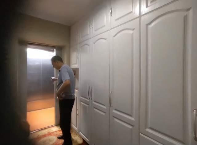 ?两年没回家，家变邻居家？