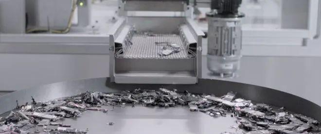 65寸平板大彩电折价不如5元的鼠标，羊毛党盯上家电以旧换新