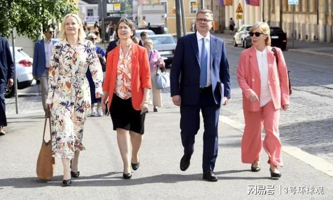 芬兰“狂欢”结束，80后女总理被一脚踢走，新总理终于要干实事了