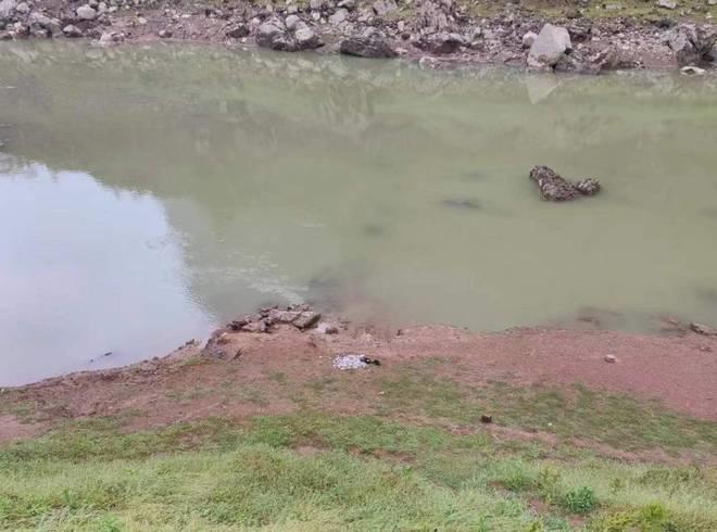 两男子在湘潭一水坝钓鱼被困,1人获救1人被冲走,目击者:他们不听劝