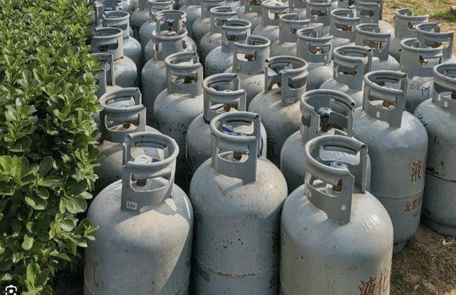 液化气罐爆炸背后：动辄数万的燃气管道初装费“劝退”商户