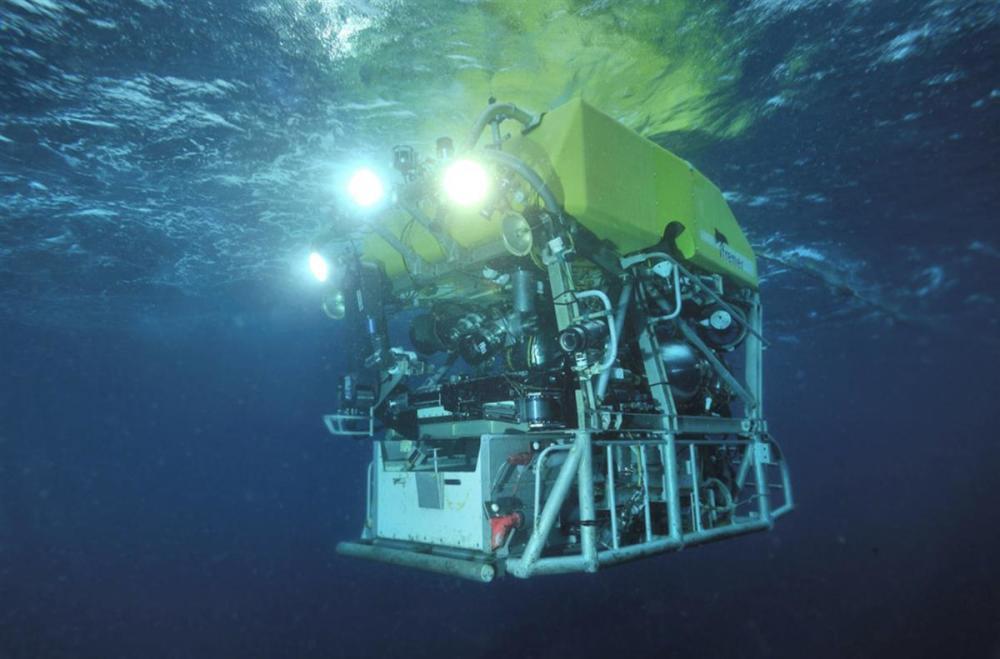 《泰坦尼克号》导演卡梅隆谈美国潜艇事故：警告都被置若罔闻，111年后悲剧重演令人震惊