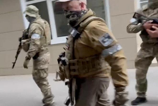 一图｜瓦格纳武装反戈俄武装部背后的24小时