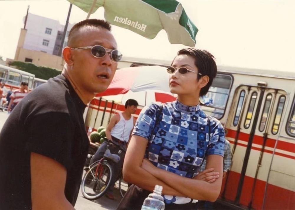 曾是国内“第一超模”，52岁回归舞台翻红，瞿颖：我没给自己设限