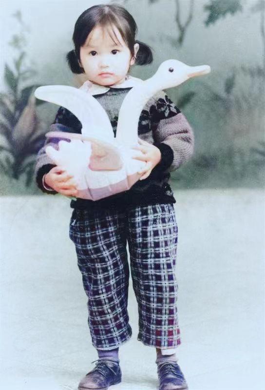 曾是国内“第一超模”，52岁回归舞台翻红，瞿颖：我没给自己设限