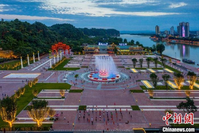 四川乐山大佛景区管委会官方回应称：大佛被卖传言不实