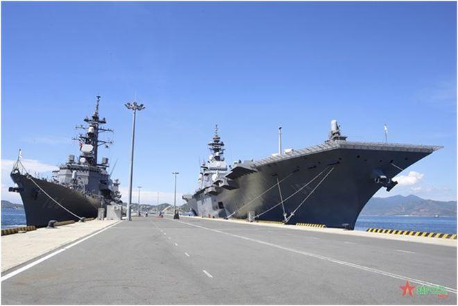 补壹刀：“里根”号航母高调访岘港，越南防长却到了中国……