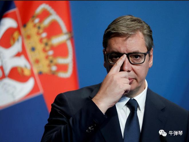 外媒：武契奇儿子被科索沃当局扣留，事发时身穿写有“投降不是选择”T恤