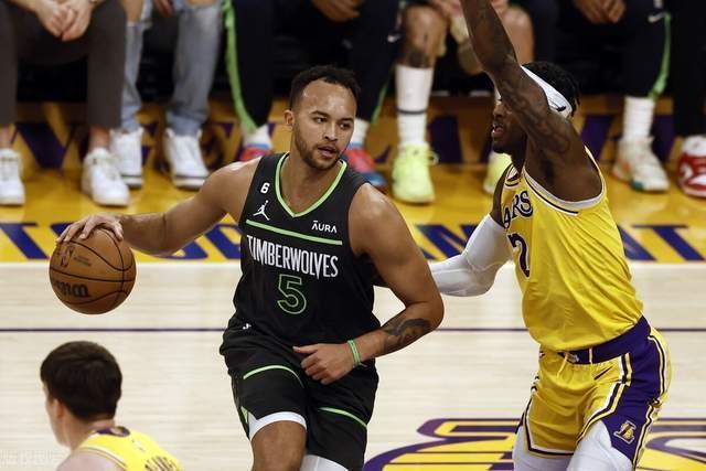 李凯尔来华办理相关手续预计今日返回，期待为中国男篮出战同乔帅见面