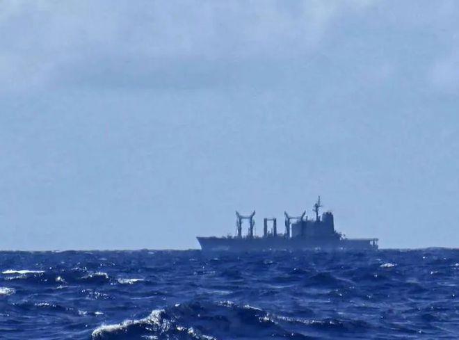 “不是共舰，是俄舰”，台媒惊爆俄护卫舰来台岛东部外海演练，还有日舰盯梢