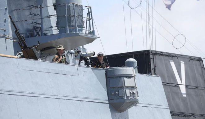 “不是共舰，是俄舰”，台媒惊爆俄护卫舰来台岛东部外海演练，还有日舰盯梢