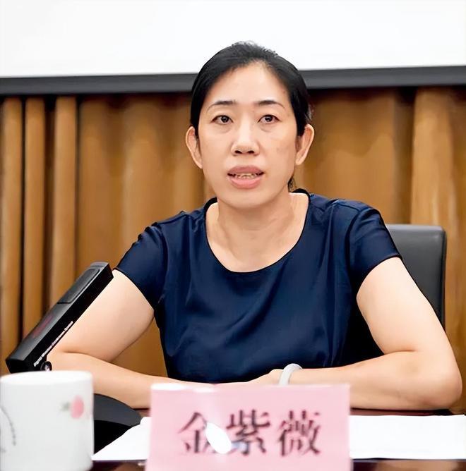 33岁任县委书记！“85后”清华博士再履新职