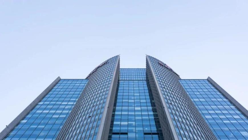 浙江纽扣大王，550亿豪赌地产