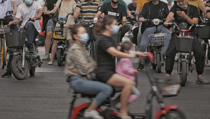 “天下苦‘电鸡’久矣”：保有量近500万辆的广州，要限电动自行车了