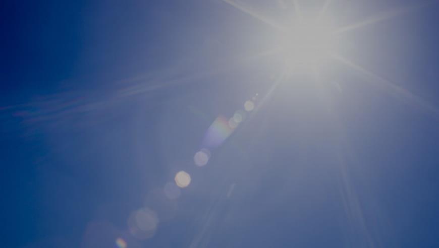 中暑后仍处于没开空调的西晒房间，北京一带娃老人因热射病去世