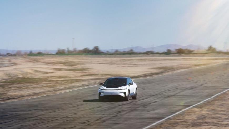 欧盟同意对俄罗斯实施最新一揽子制裁，第三国对俄出口或遭惩罚