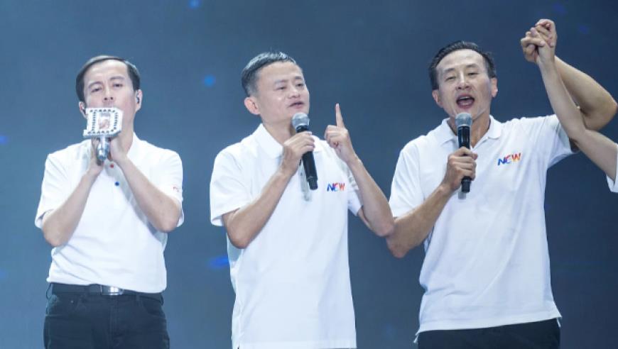 美国深潜器遇难者之妻为“泰坦尼克”号遇难者后代