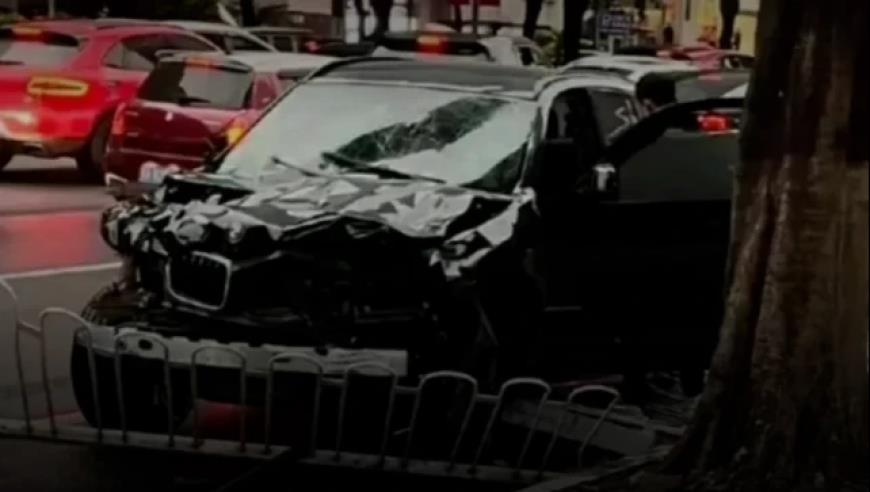 美媒曝拜登政府考虑对华实施新的芯片制裁，英伟达股价闻声下跌