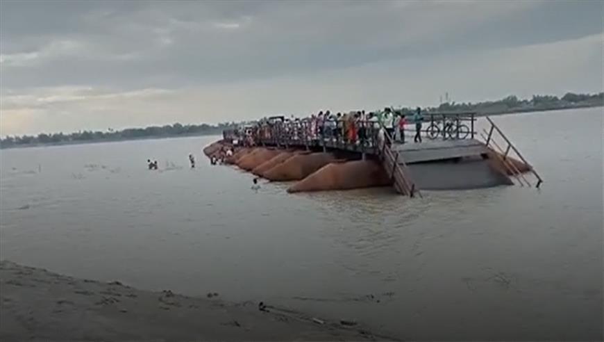 旅居挂车上高速被违规拦截，杭州公安：已告知所有收费站放行