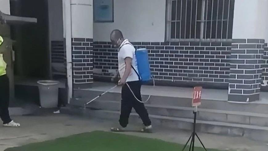 朱凤莲火力全开！当场拿出一张图揭批美台勾连