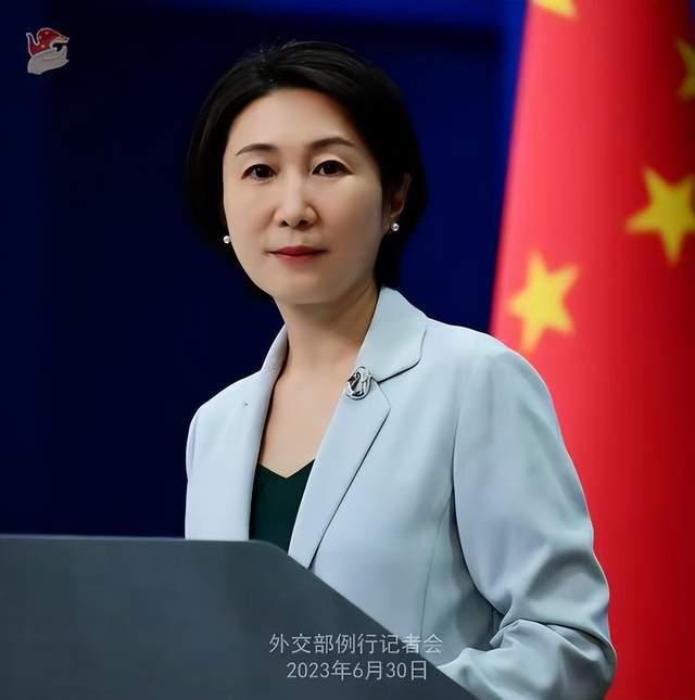 中国驻美大使谢锋向拜登递交国书