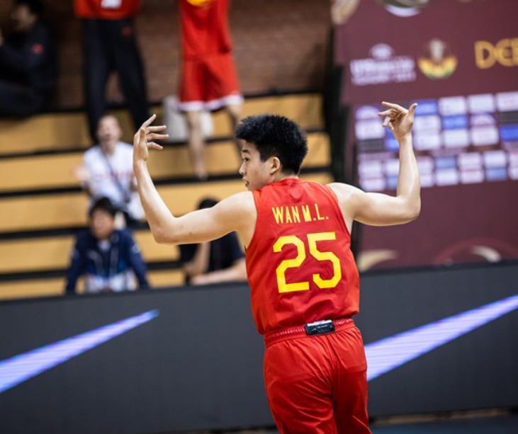 U19男篮世界杯：中国轻取韩国夺连胜 万孟霖爆发23分杨瀚森14＋15