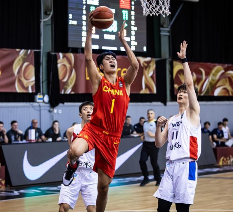 U19男篮世界杯：中国轻取韩国夺连胜 万孟霖爆发23分杨瀚森14＋15