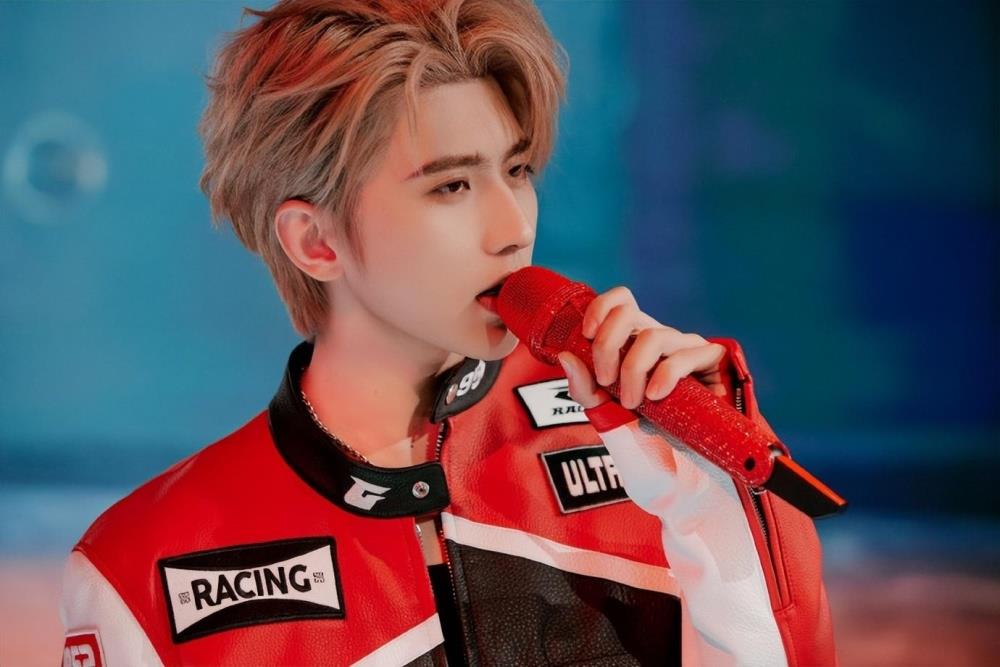 “汪峰玄学”又灵验了！汪峰刚宣布上海演唱会新曲目，蔡徐坤同时发文回应一夜情堕胎传闻，一分一秒都不差