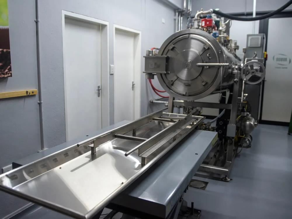 英国将首推“水葬”：遗体以160度高温煮沸，4小时内溶解脂肪和组织