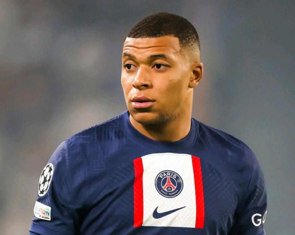 曝姆巴佩已同意皇马合同：奖金1亿＋6年薪水3.6亿！巴黎标价2亿欧