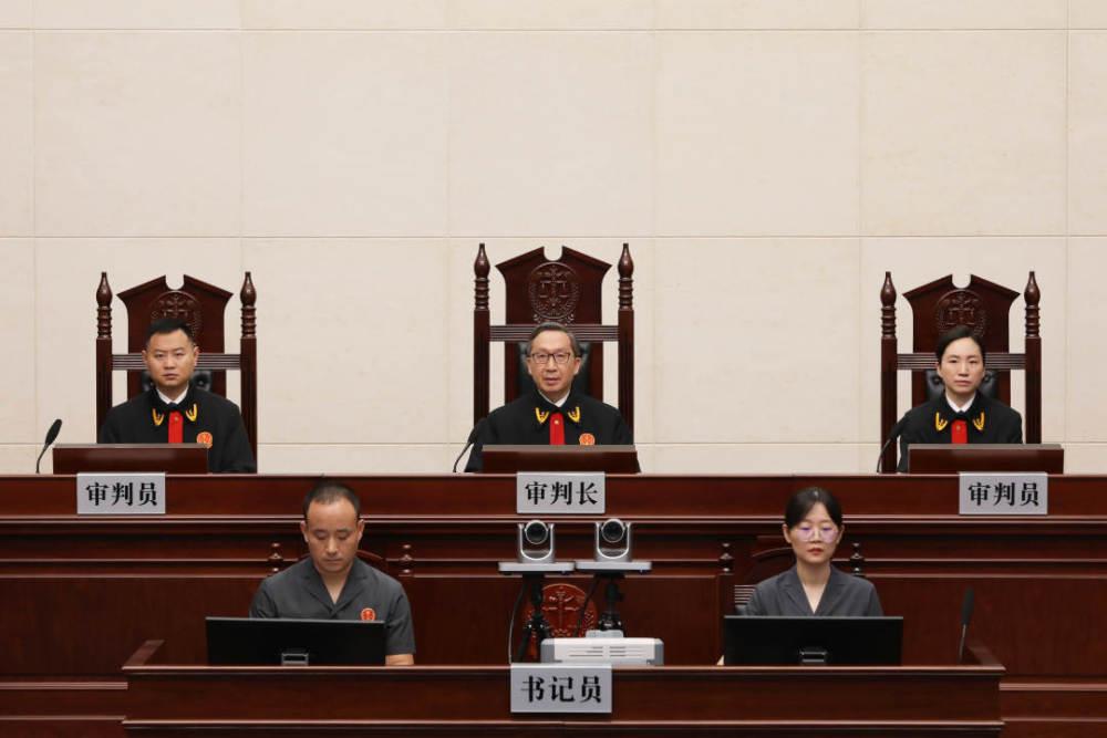 云南省政协原副主席黄毅一审获刑13年