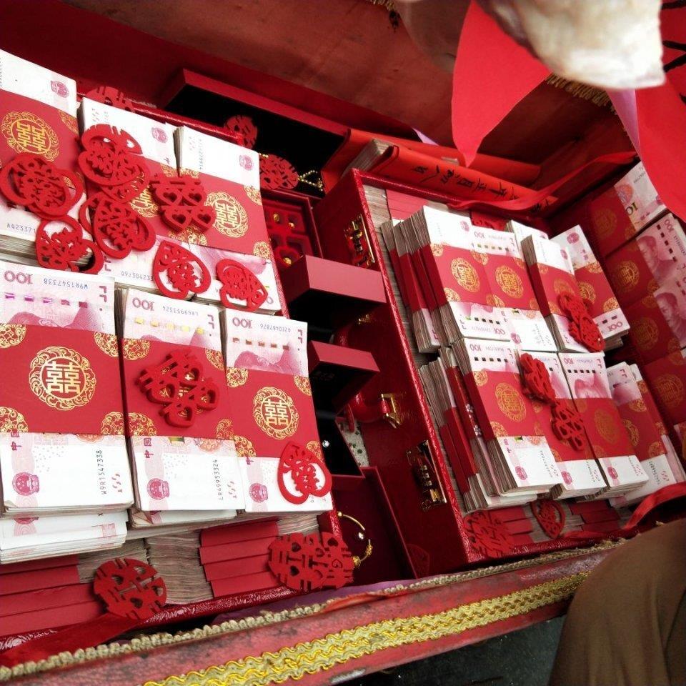 甘肃男生被要28万8彩礼，写信给县长求整治，网友吵翻了