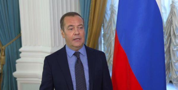 梅德韦杰夫：若北约现在停止向乌供武，对乌特别军事行动会在数天后结束