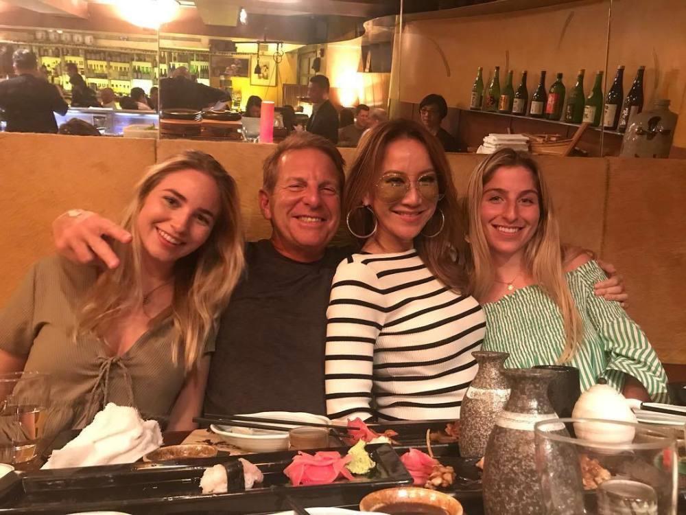 港媒曝李玟用指甲刀钳割腕自杀，富豪老公或有份分割超9亿元遗产