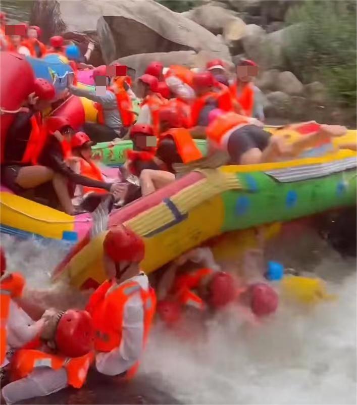 河南一景区被责令停业整顿，仅过两天时间重新营业，景区回应：停业整改了一天