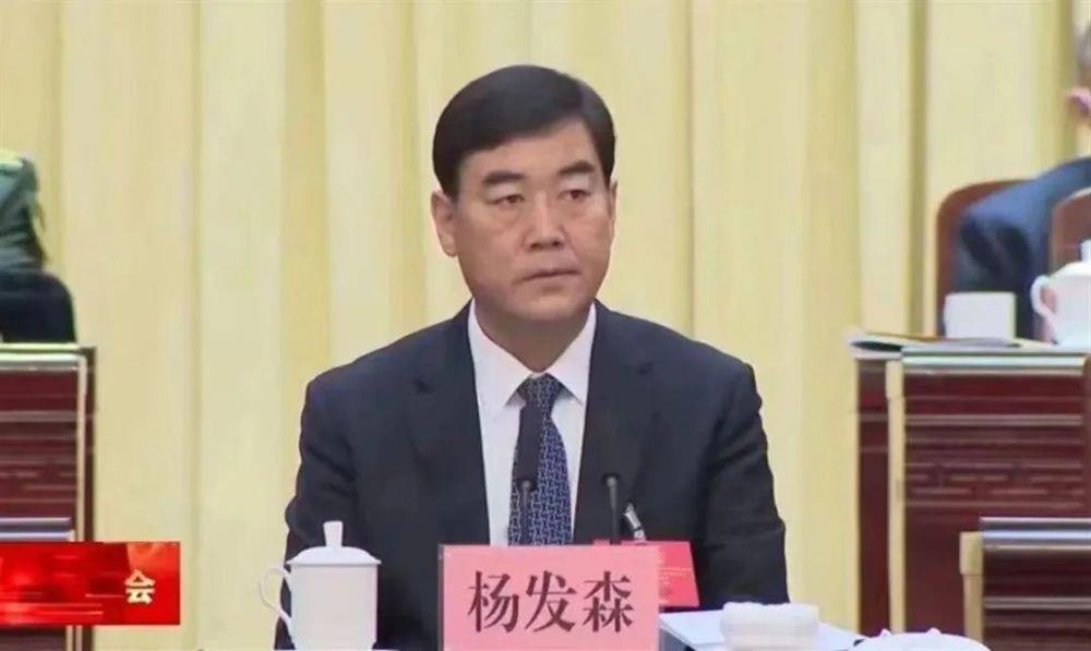 这个重要岗位今年已有五人履新，他是全国最年轻省委政法委书记